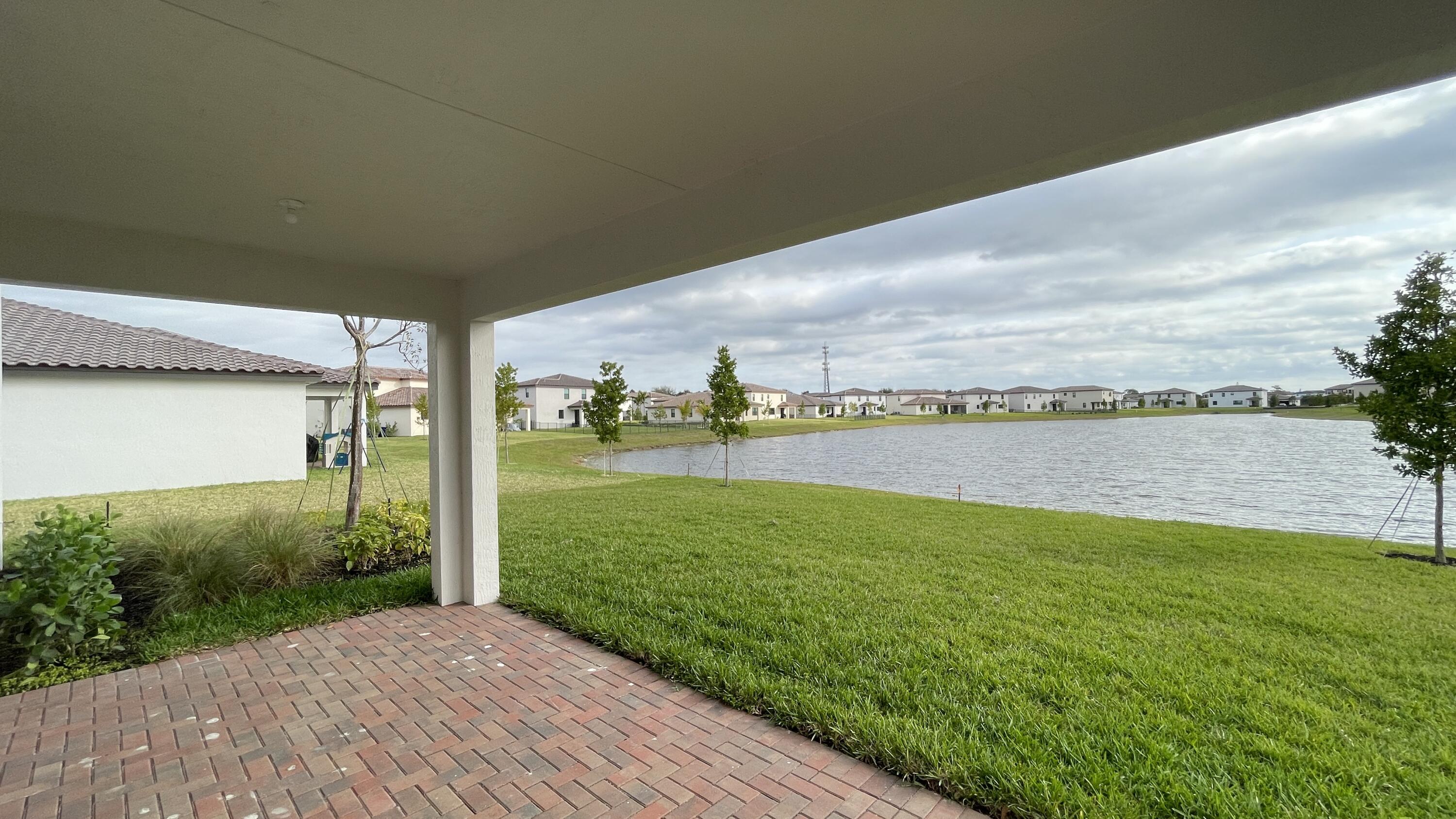 CRESTWOOD NORTH REPLAT TWO - Residential Lease