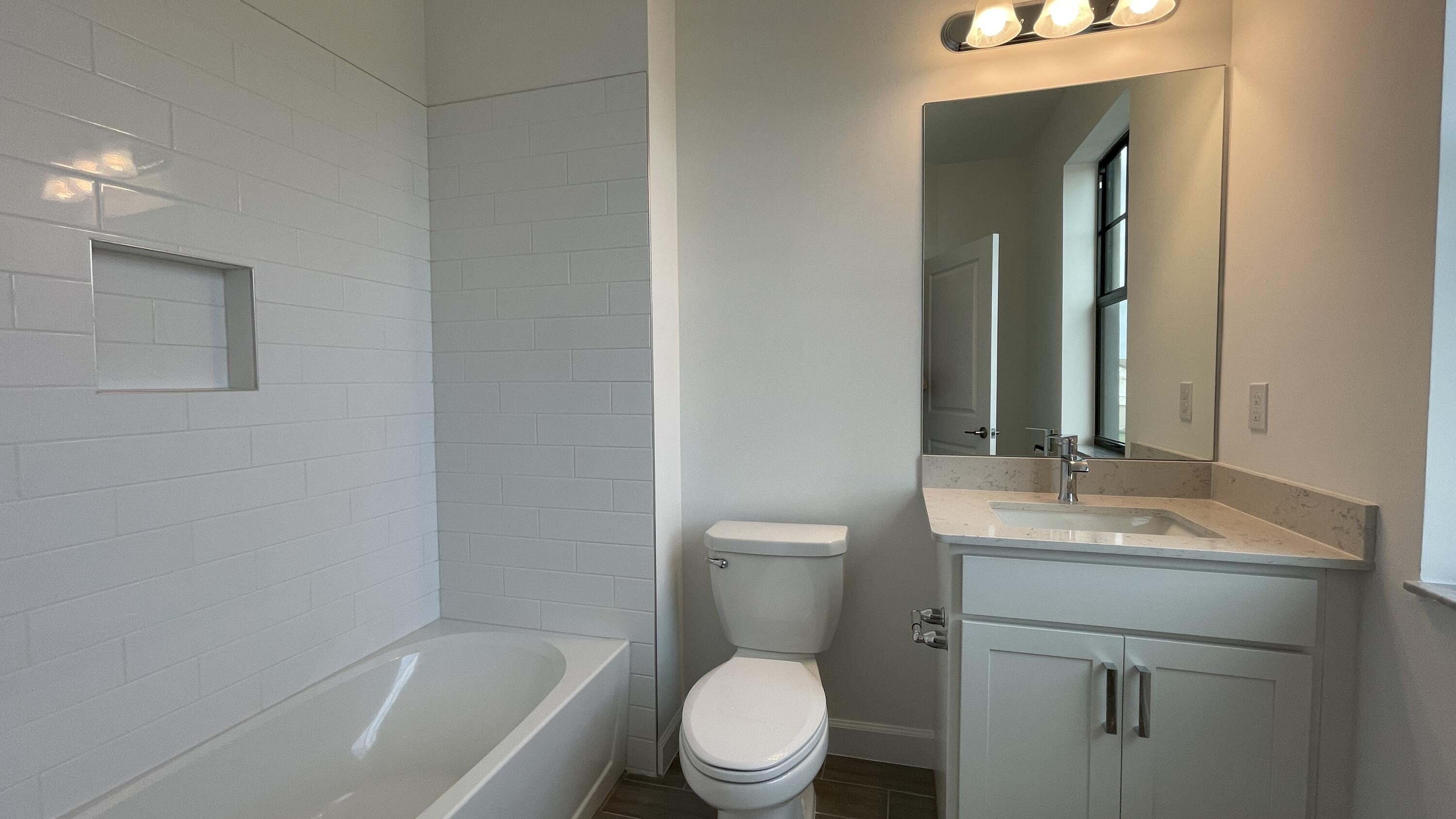 CRESTWOOD NORTH REPLAT TWO - Residential Lease