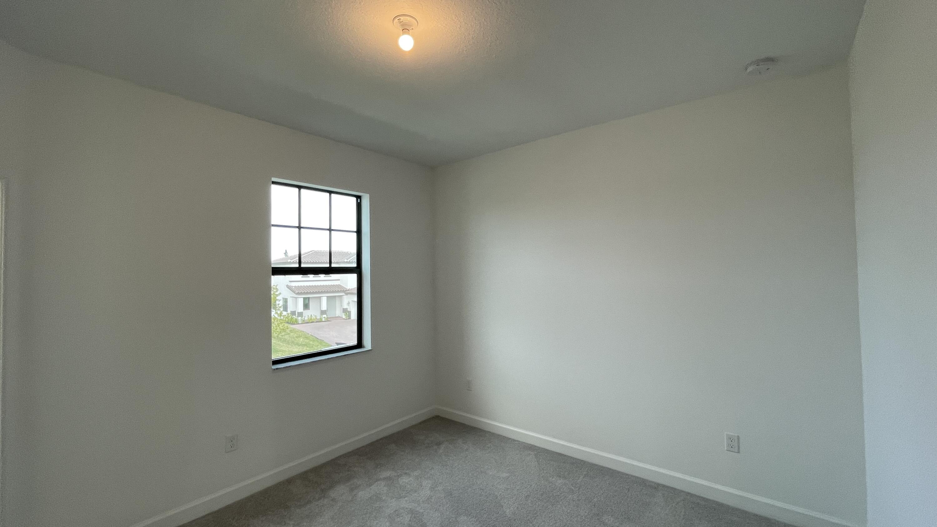 CRESTWOOD NORTH REPLAT TWO - Residential Lease