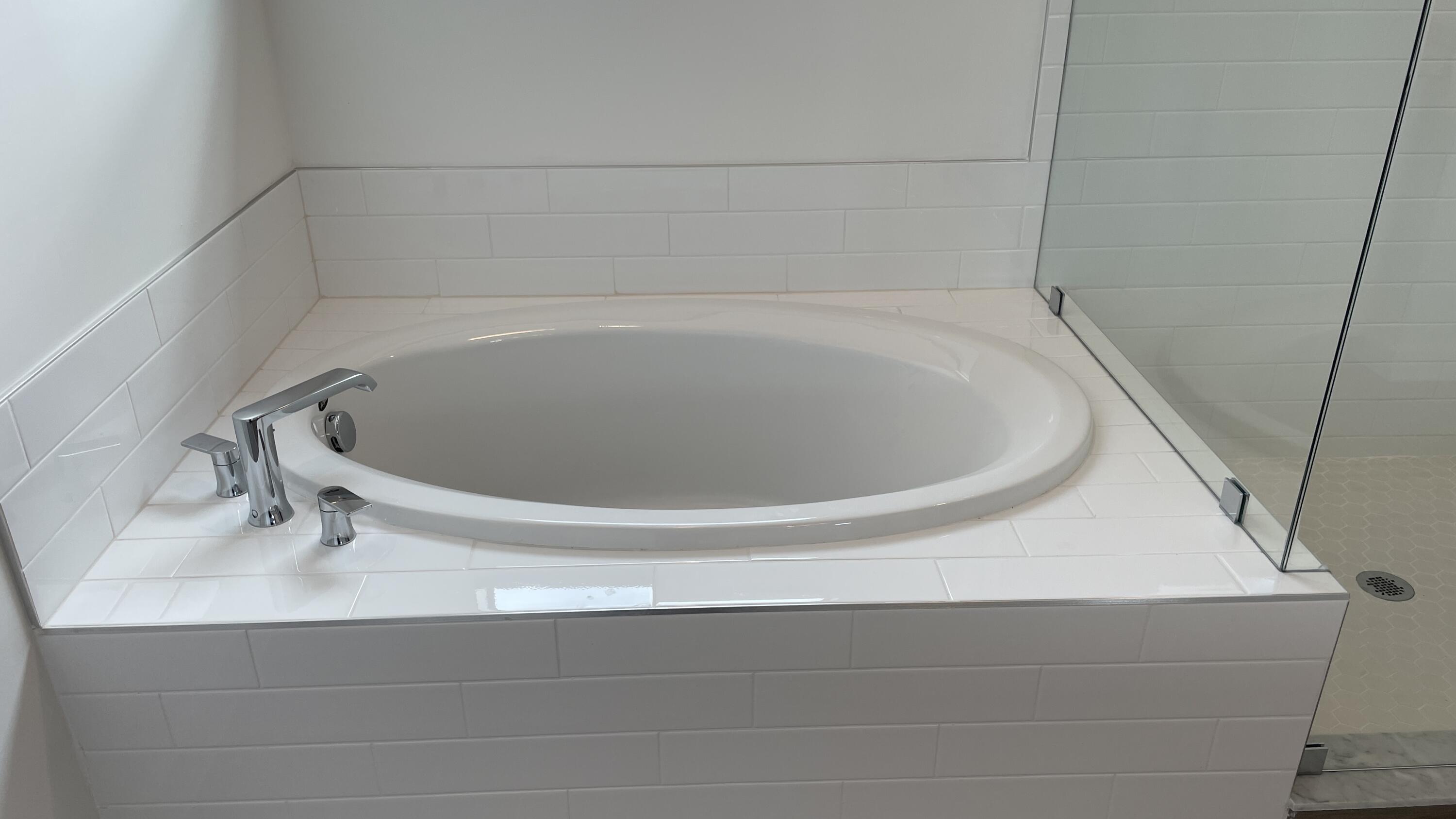 CRESTWOOD NORTH REPLAT TWO - Residential Lease