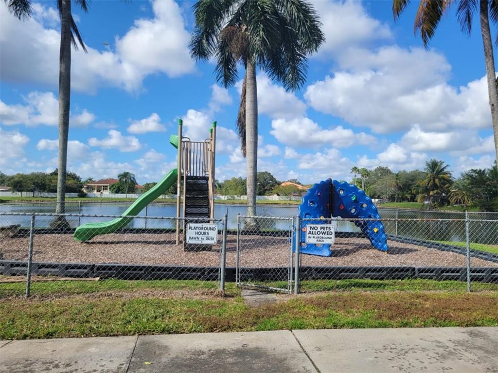 Apple Creek 133-8 B - Residential