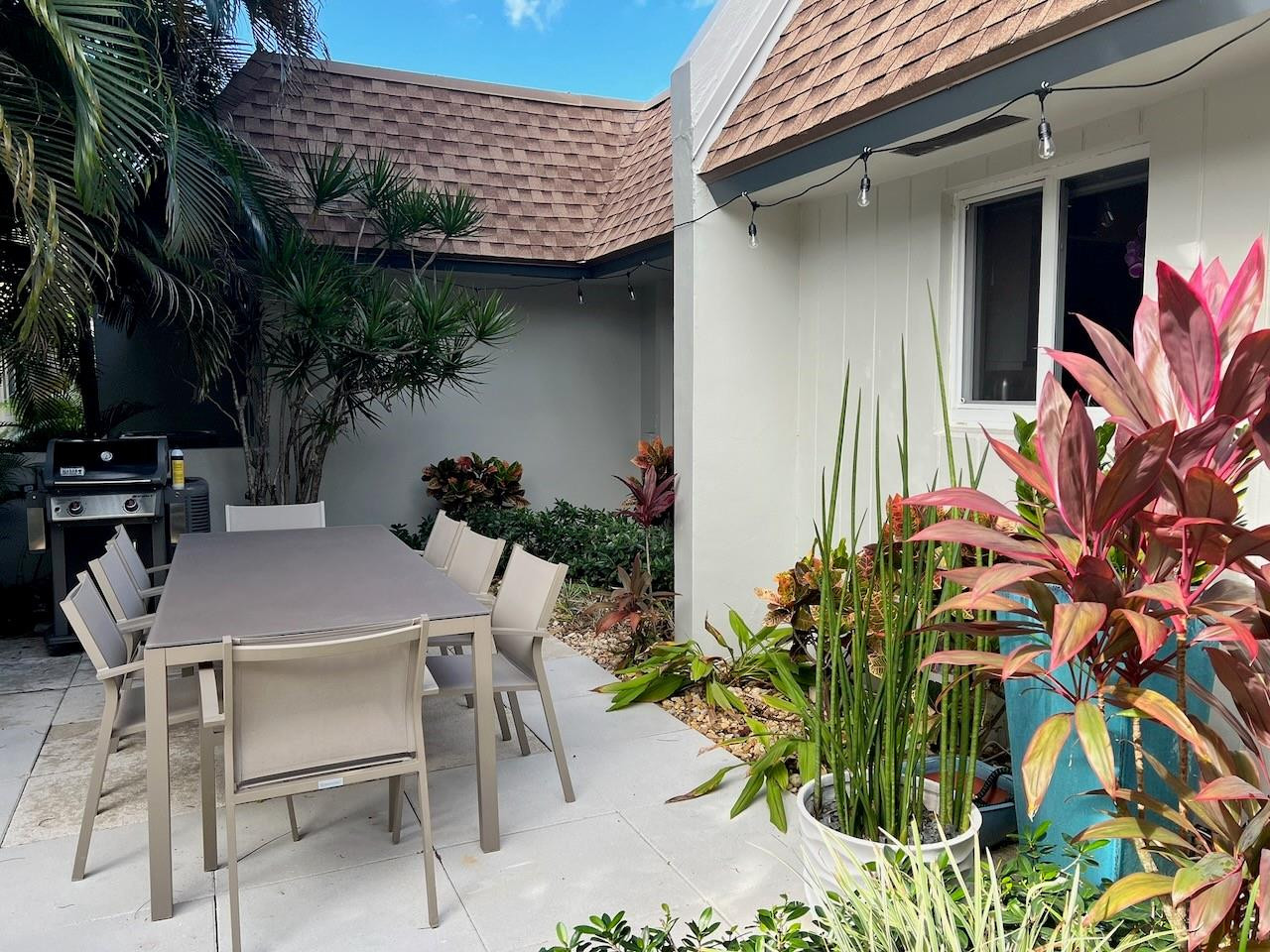 4021 N Cypress Drive