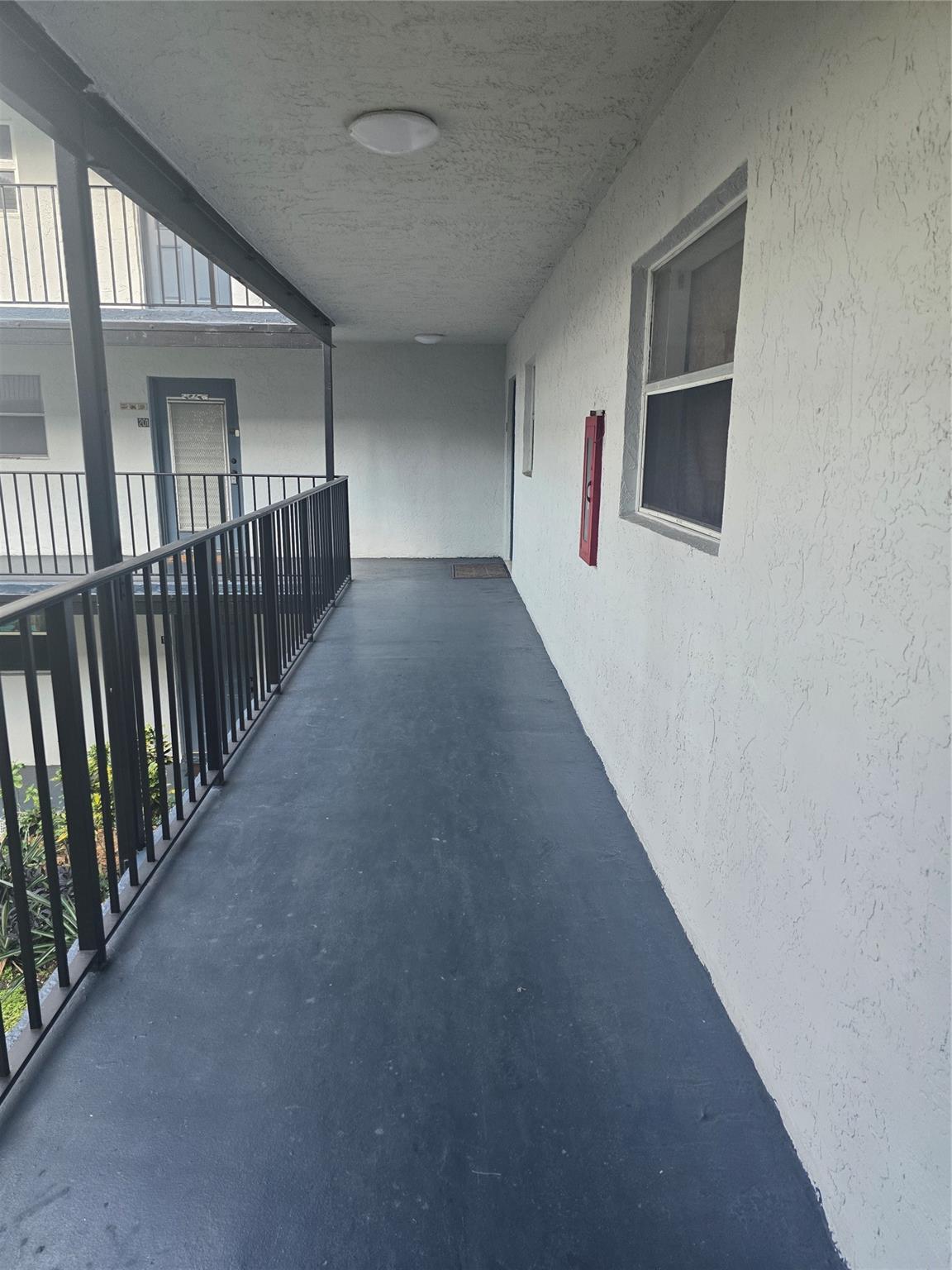 View photos, virtual tours, details... 2800 Somerset Dr 203j