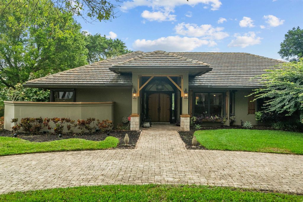 Photo of 6161 SE Baltusrol Terrace, Stuart, FL 34997 (MLS # R10918585)