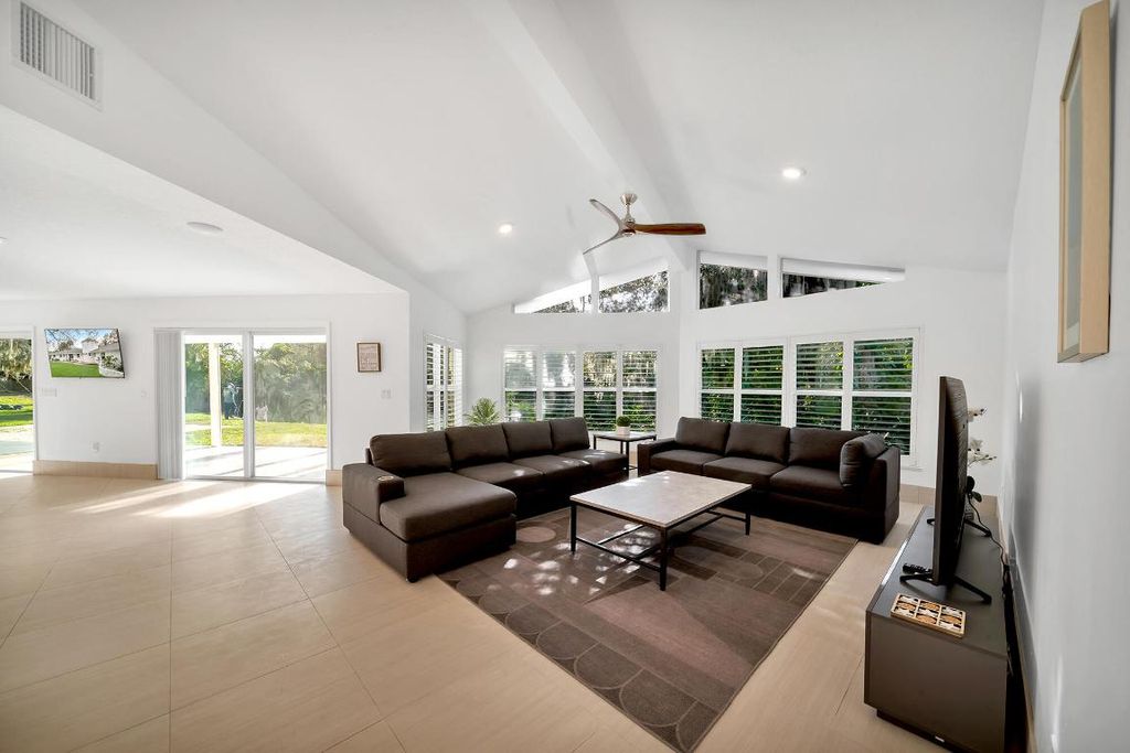 Photo of 3781 S 25th Street, Fort Pierce, FL 34981 (MLS # R10946487)