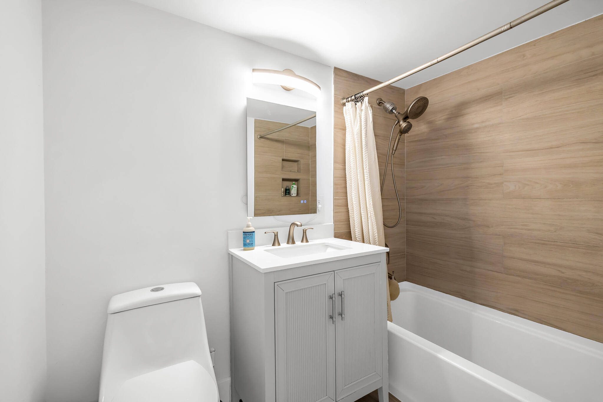 GULFSTREAM CONDO OF LAS OLAS - Residential