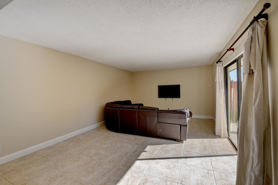 SPANISH WELLS CONDO II - Residential Lease