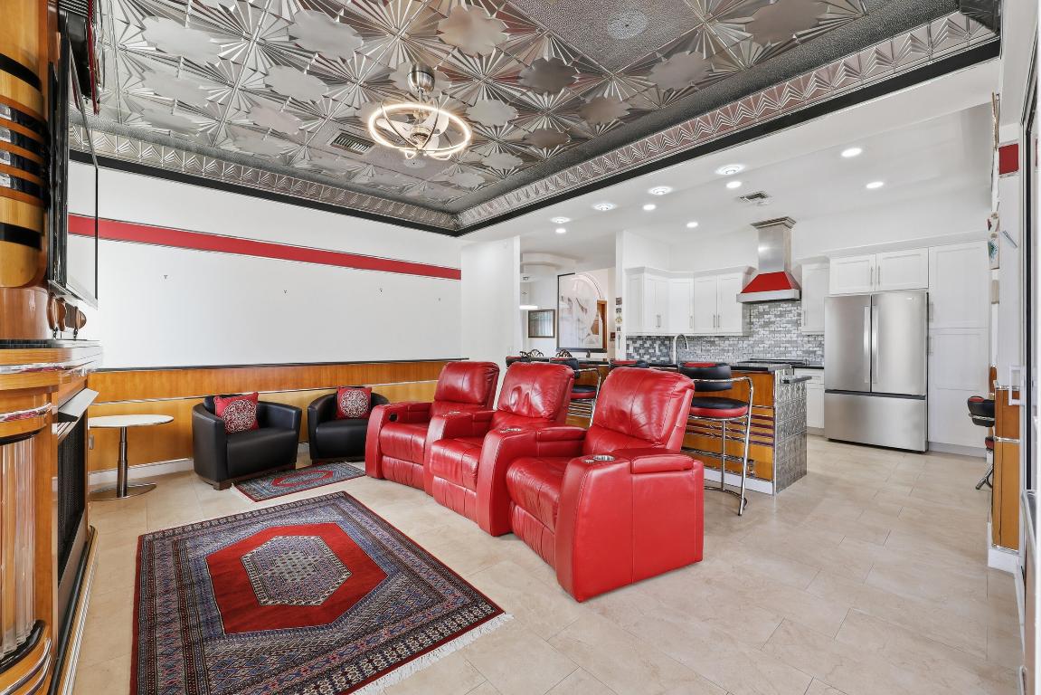 HILLSBORO PARK - Residential