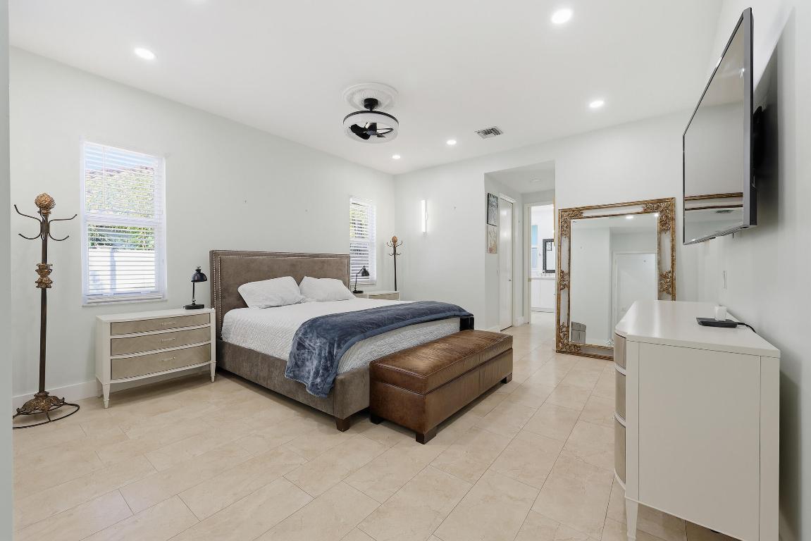 HILLSBORO PARK - Residential