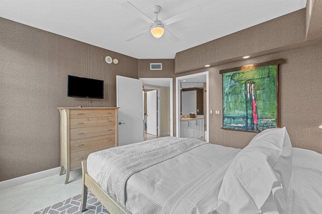 TOSCANA SOUTH CONDO - Residential