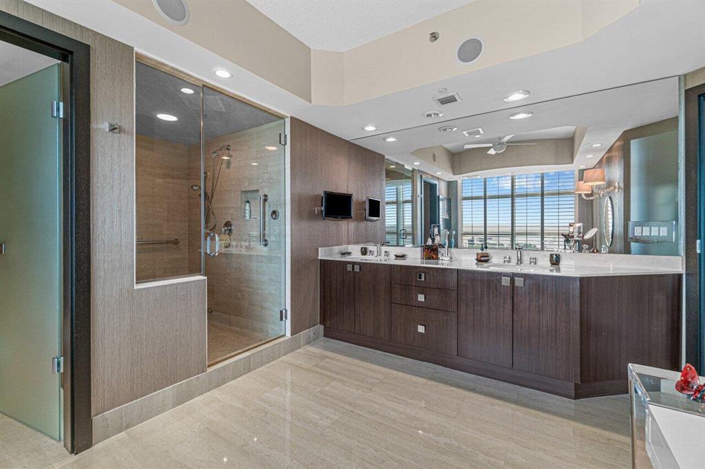 TOSCANA SOUTH CONDO - Residential