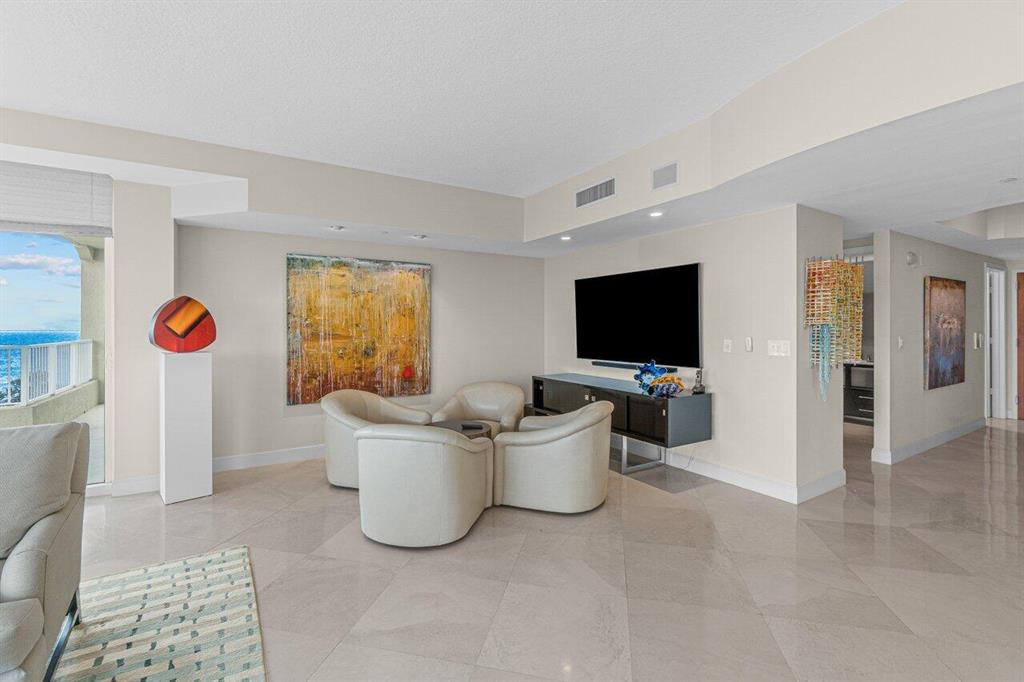 TOSCANA SOUTH CONDO - Residential