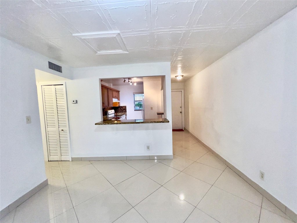 1021 NW 45th Street 4