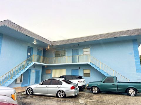 1021 NW 45th Street 4 Deerfield Beach FL 33064