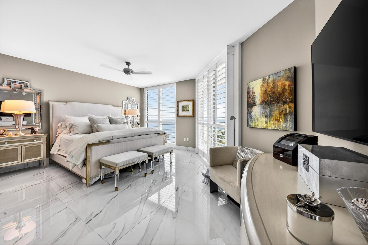 Las Olas Beach Club - Residential