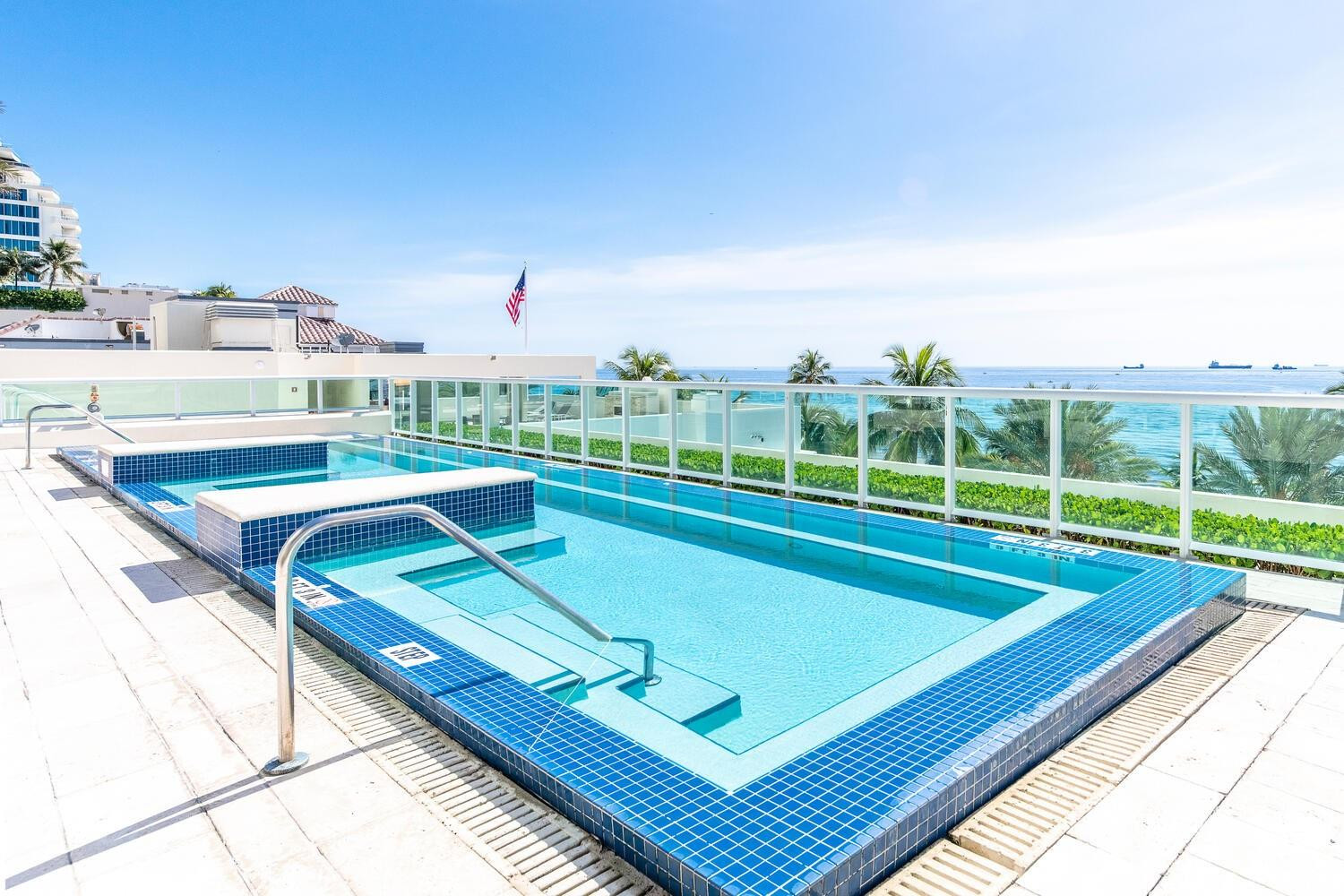 Las Olas Beach Club - Residential