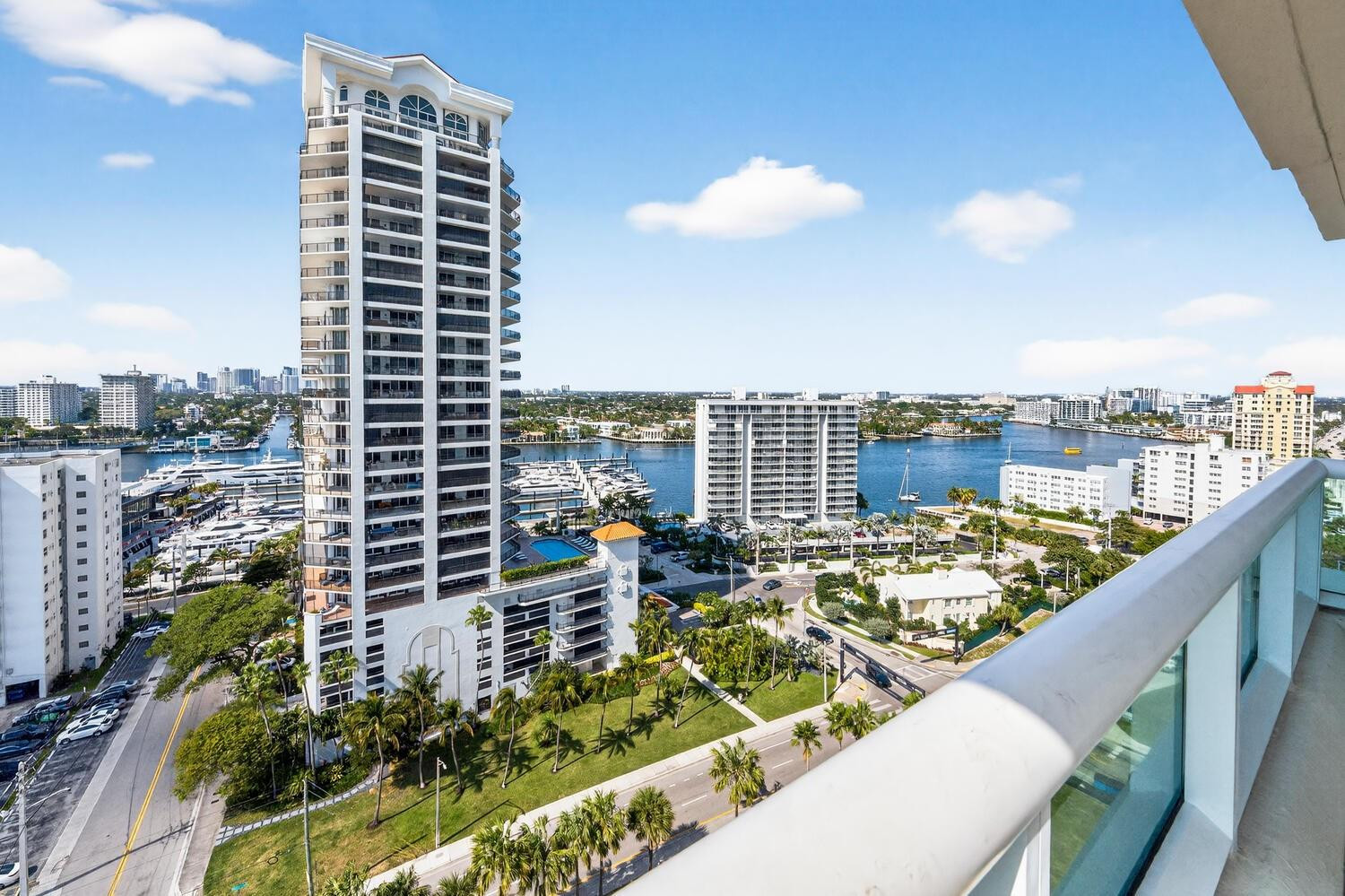 Las Olas Beach Club - Residential