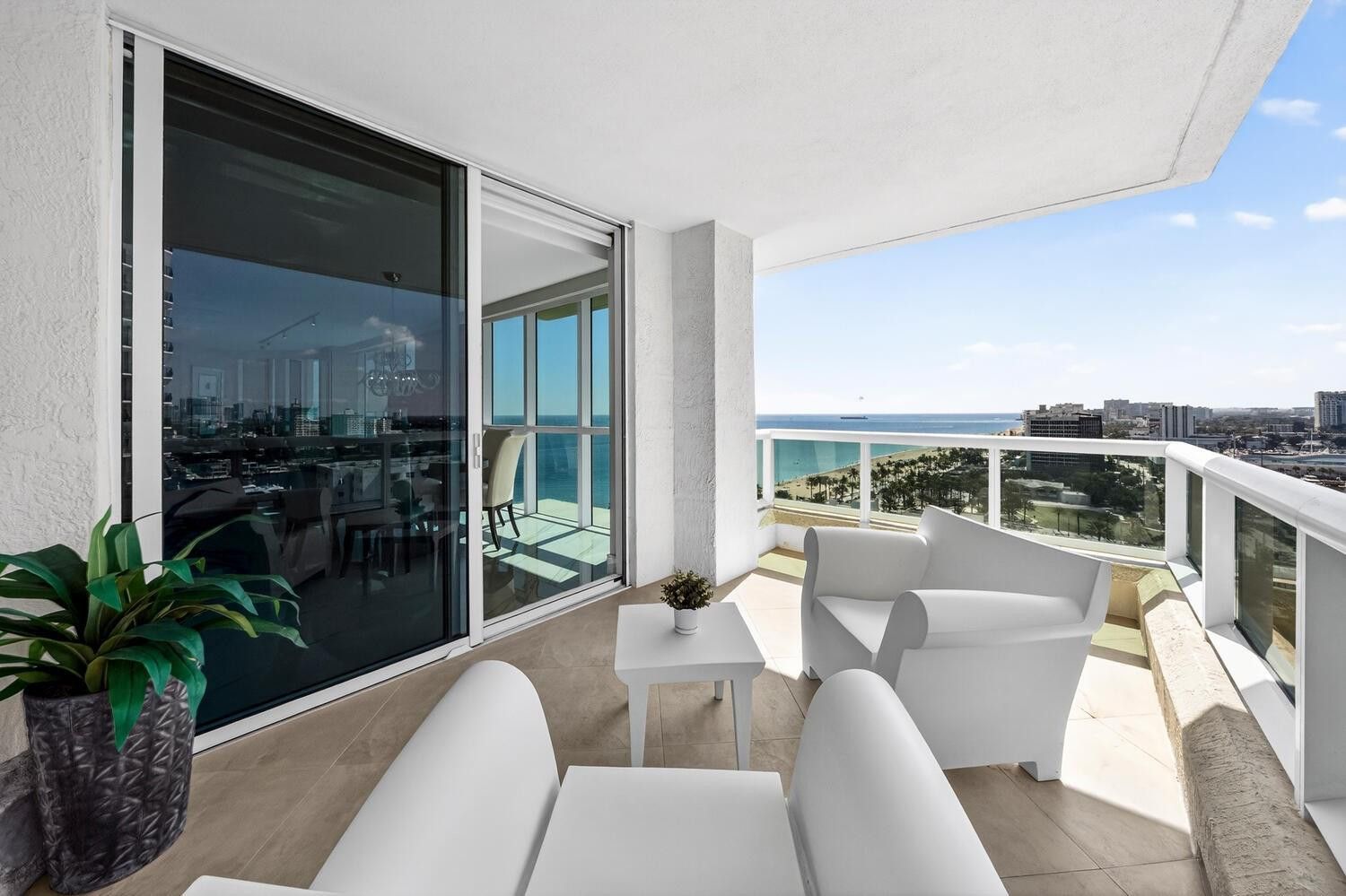 Las Olas Beach Club - Residential