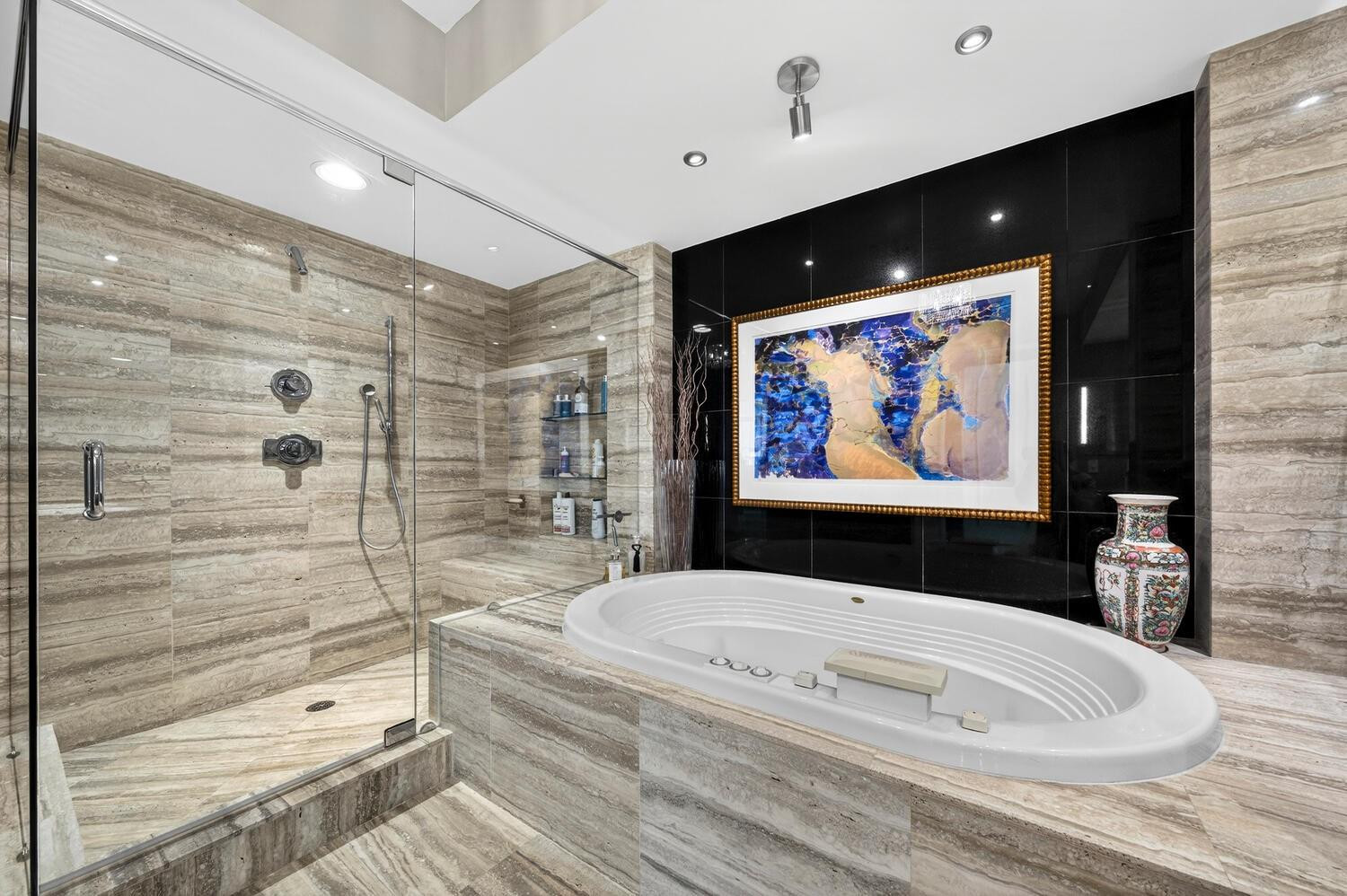 Las Olas Beach Club - Residential