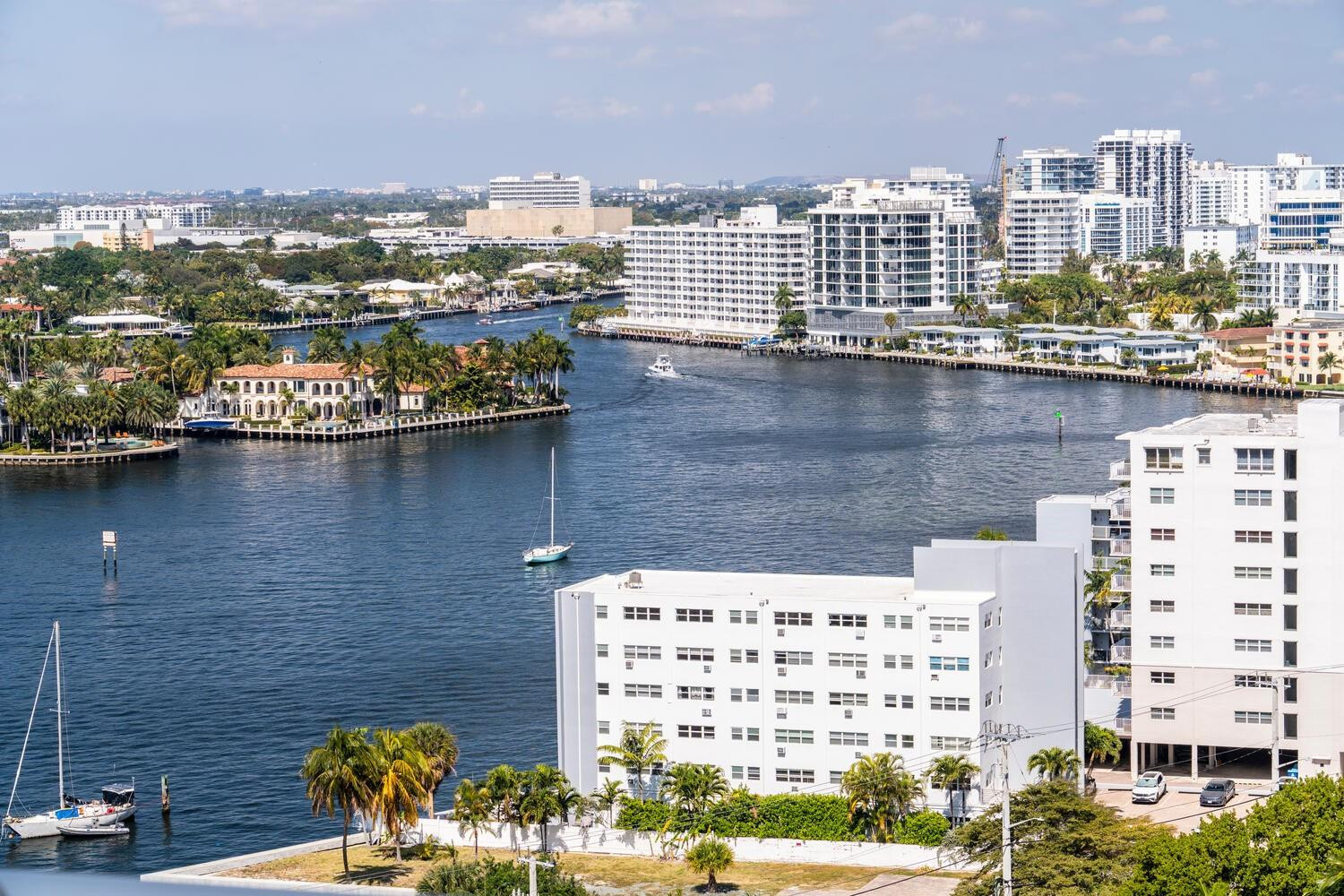 Las Olas Beach Club - Residential