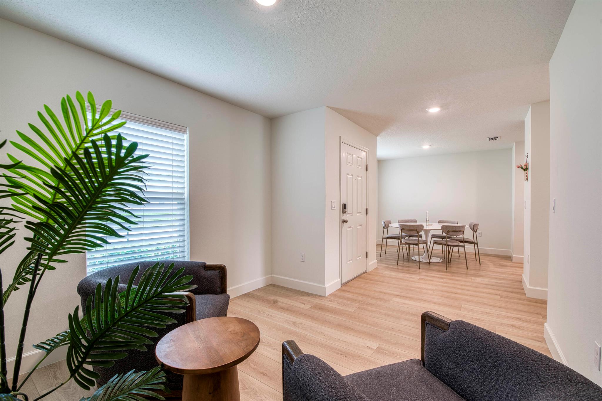 162 SW Milburn Circle