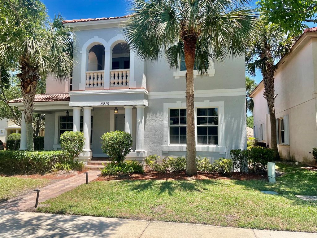 Photo of 8218 Calterra Drive, Palm Beach Gardens, FL 33418 (MLS # R10987071)