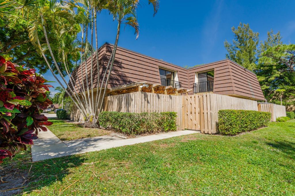 Photo of 418 4th Lane, Palm Beach Gardens, FL 33418 (MLS # R10869733)