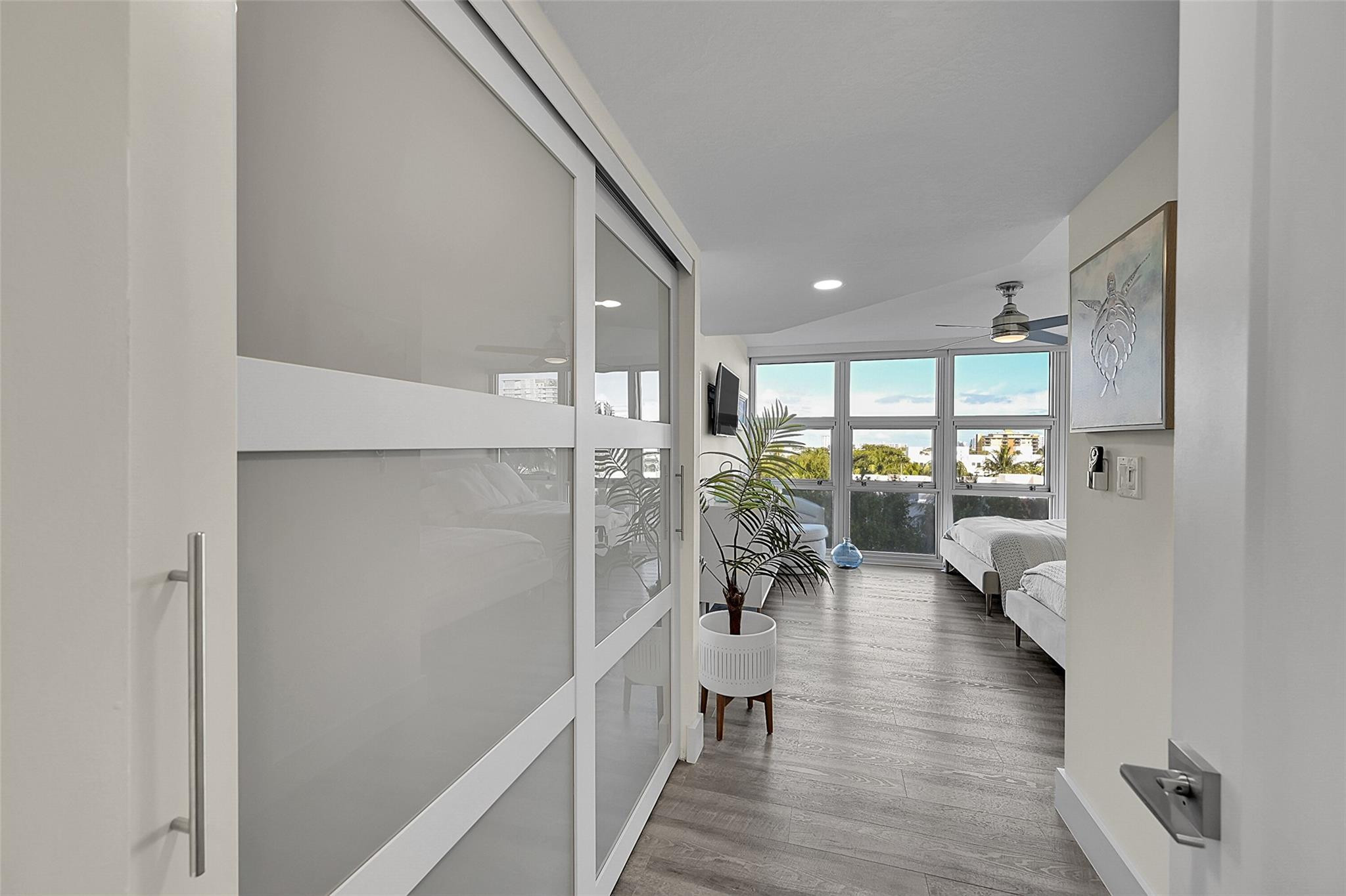 Silver Thatch - Residential