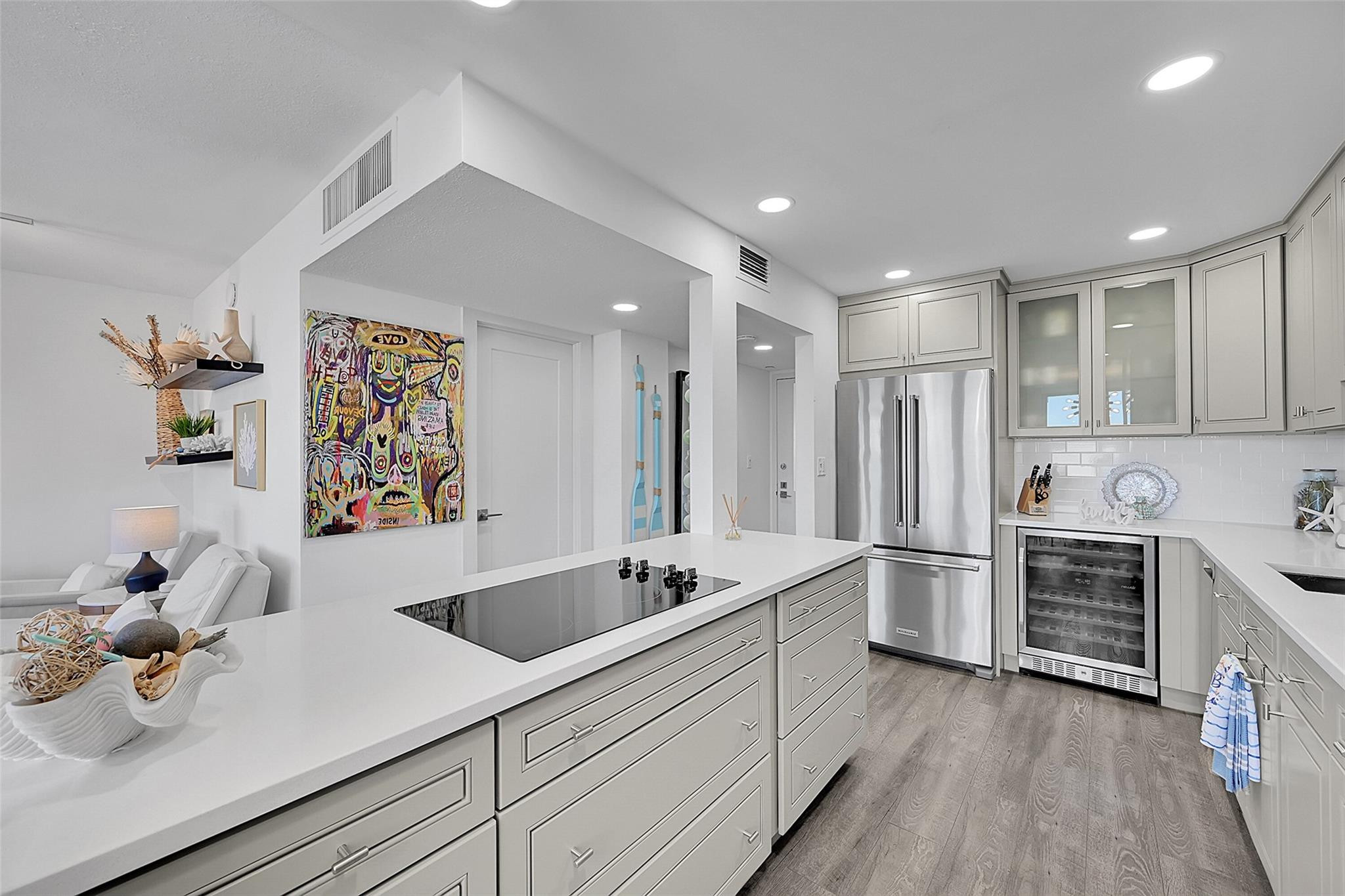 Silver Thatch - Residential