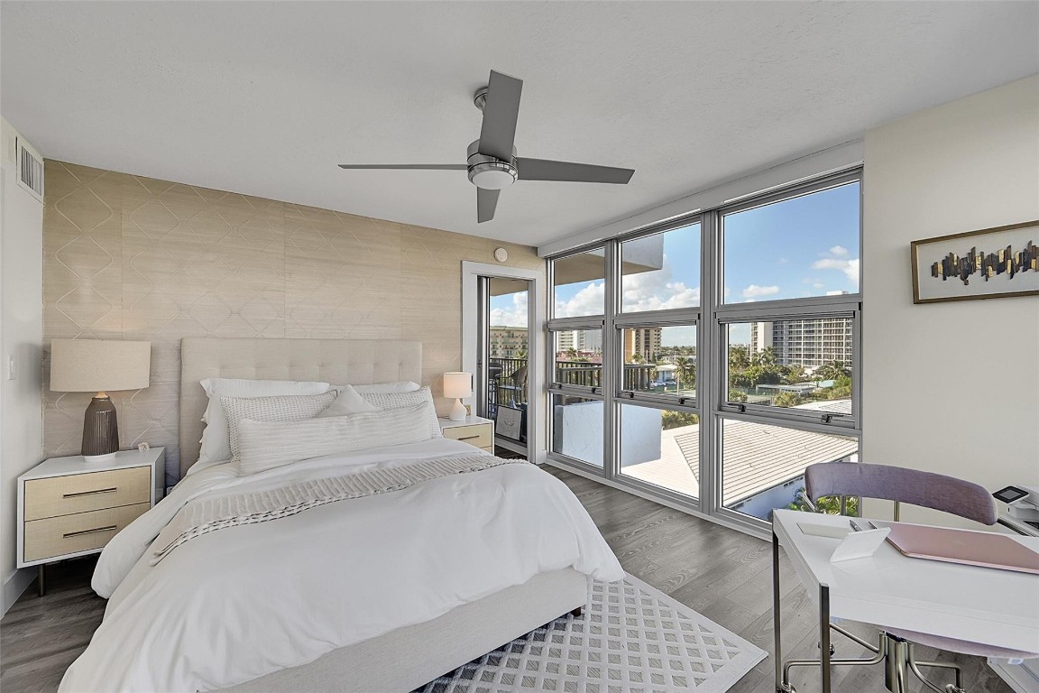 Silver Thatch - Residential