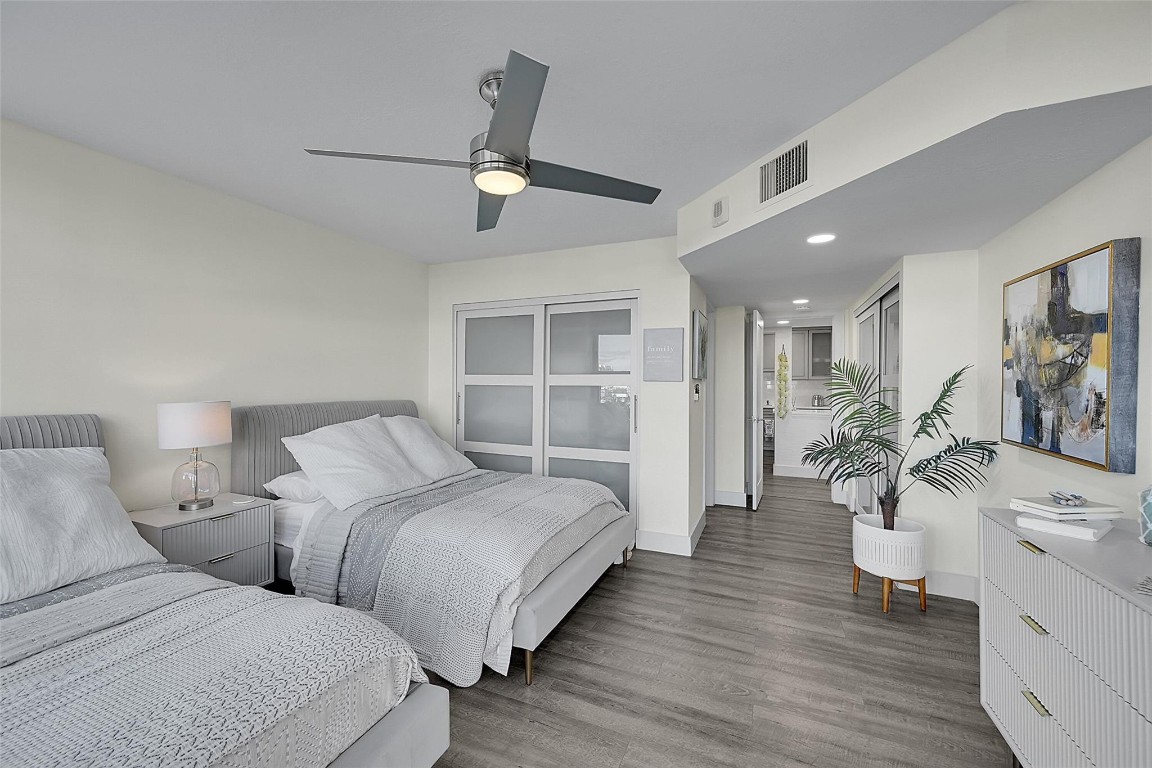 Silver Thatch - Residential