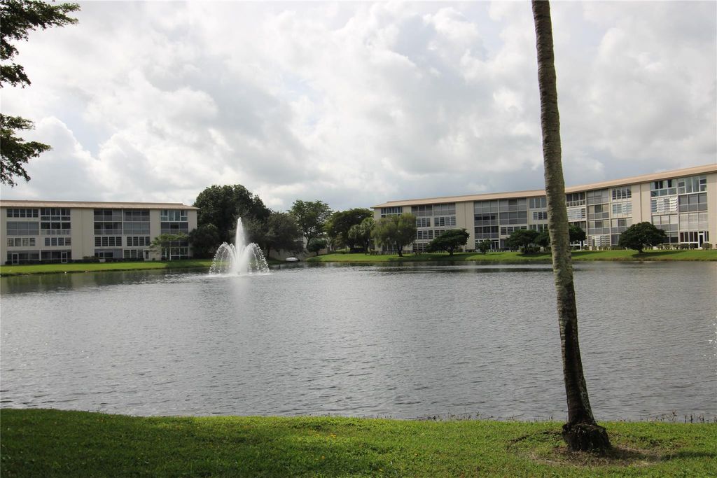Photo of 1905 Bermuda Cir #C4, Coconut Creek, FL 33066 (MLS # F10412209)