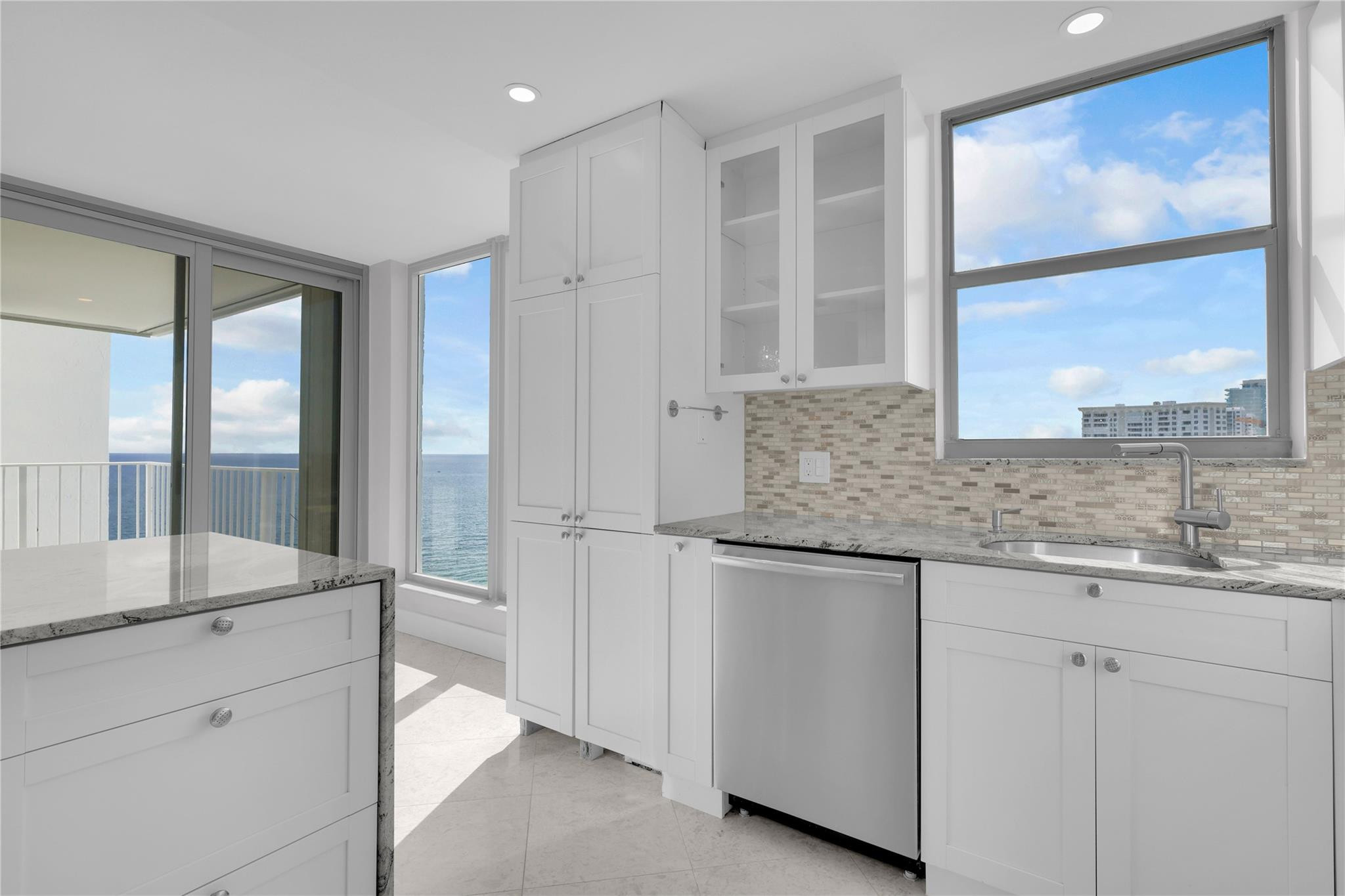 1010 S Ocean Boulevard 1704