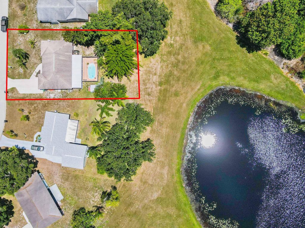 Photo of 1318 SE Vestridge Lane, Port Saint Lucie, FL 34952 (MLS # R11100828)