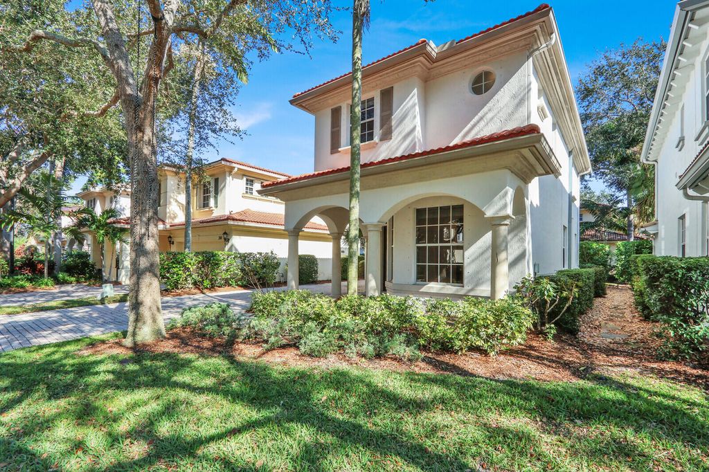 Photo of 354 November Street, Palm Beach Gardens, FL 33410 (MLS # R11147413)