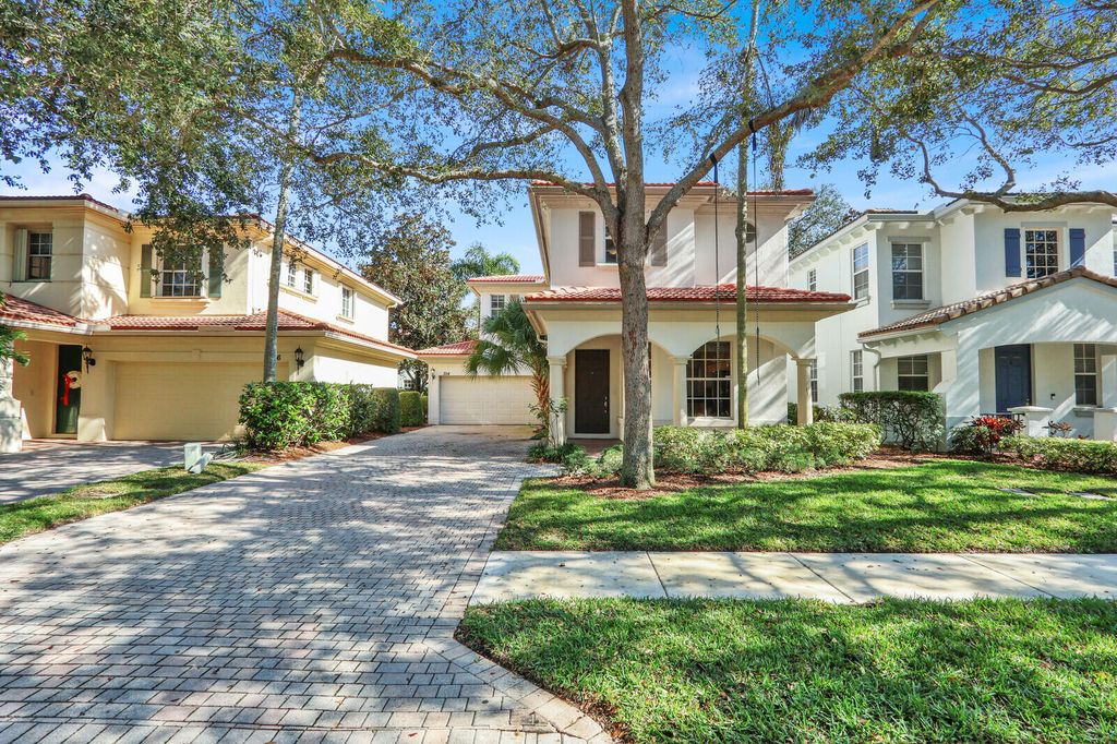 Photo of 354 November Street, Palm Beach Gardens, FL 33410 (MLS # R11147413)