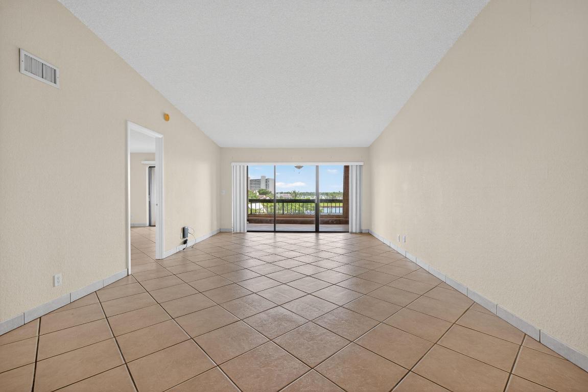 MARINA BAY - Residential