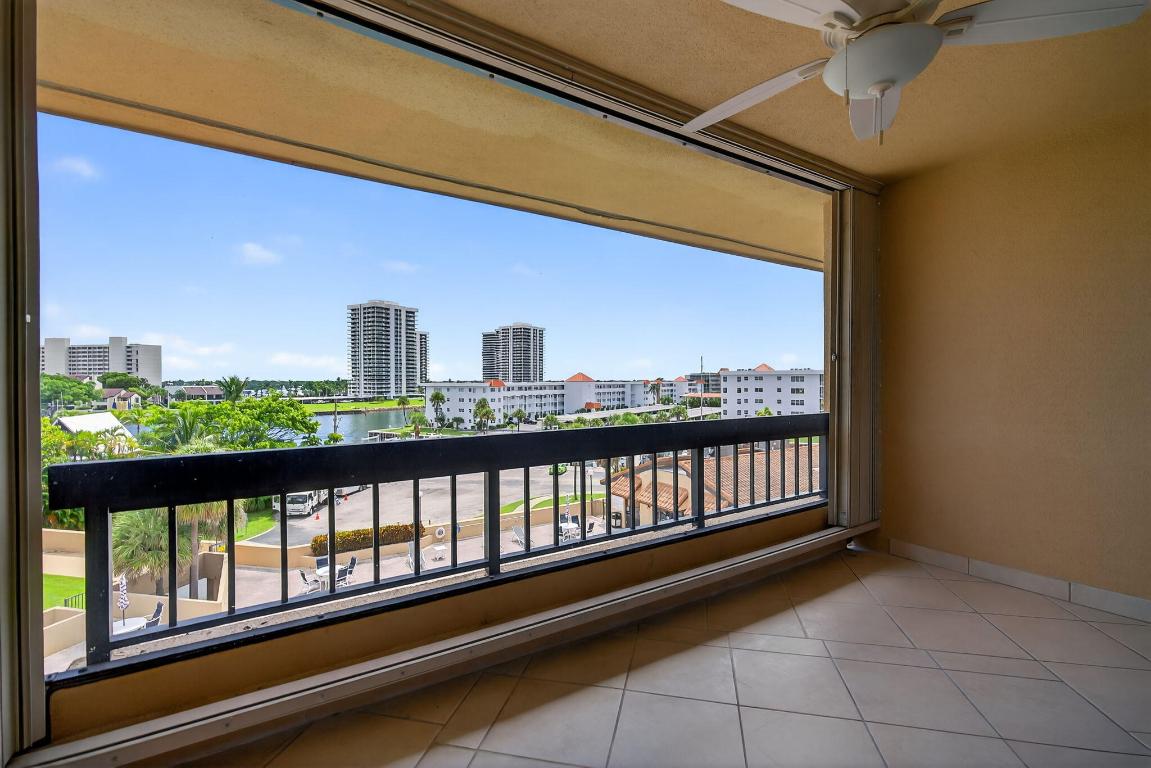 MARINA BAY - Residential