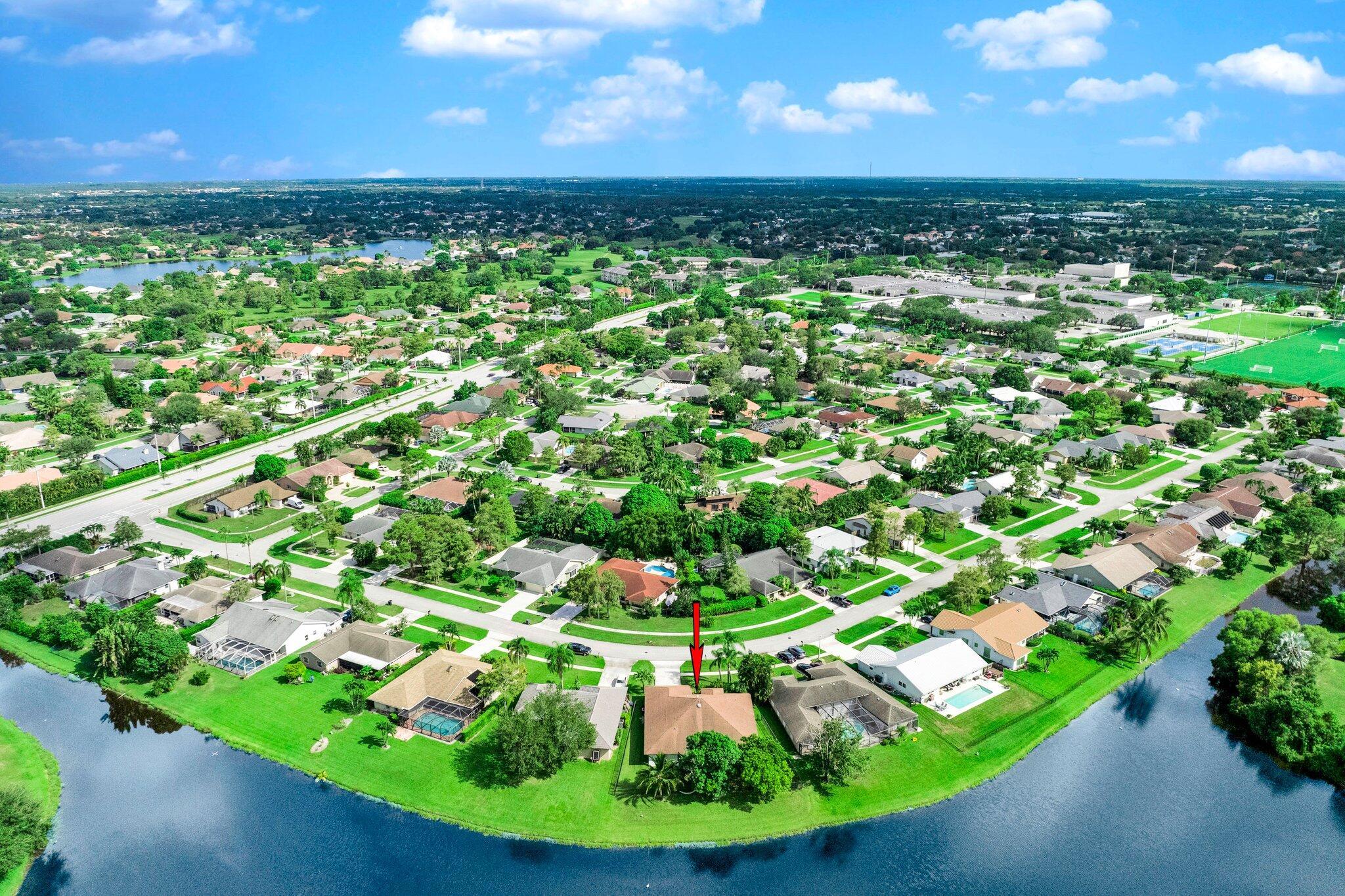 SUGAR POND MANOR OF WELLI - Residential
