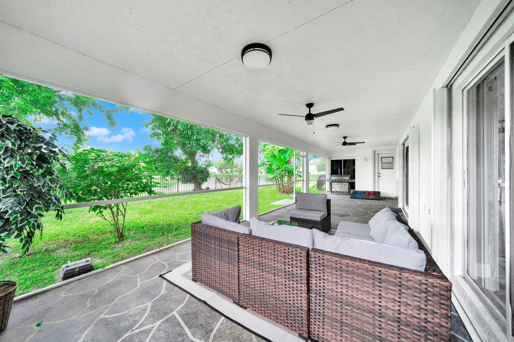 SUGAR POND MANOR OF WELLI - Residential