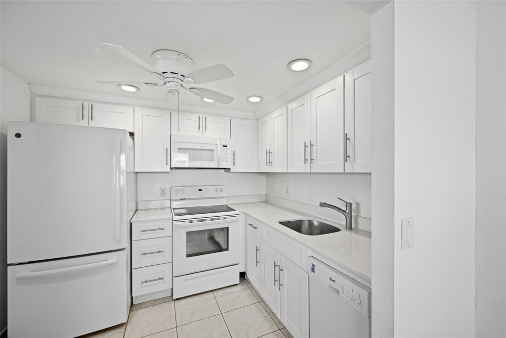 Photo of 451 Monaco J Park #j, Delray Beach, FL 33446 (MLS # F10551306)