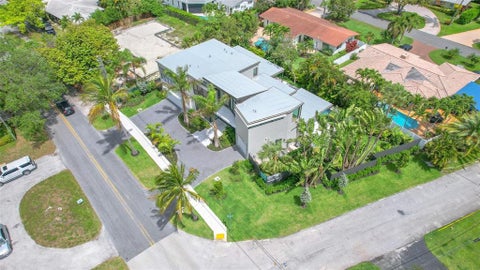 Tiny photo for 2500 Middle River Drive, Fort Lauderdale, FL 33305 (MLS # B26083354)
