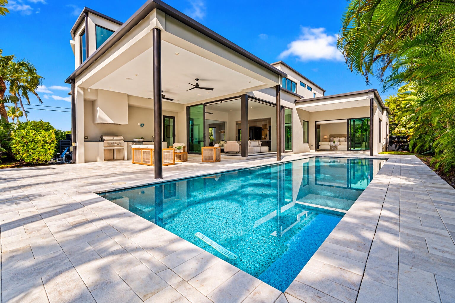 2500 Middle River Drive