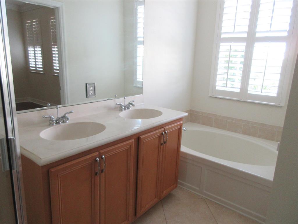 DELRAY SEBASTIAN - Residential Lease