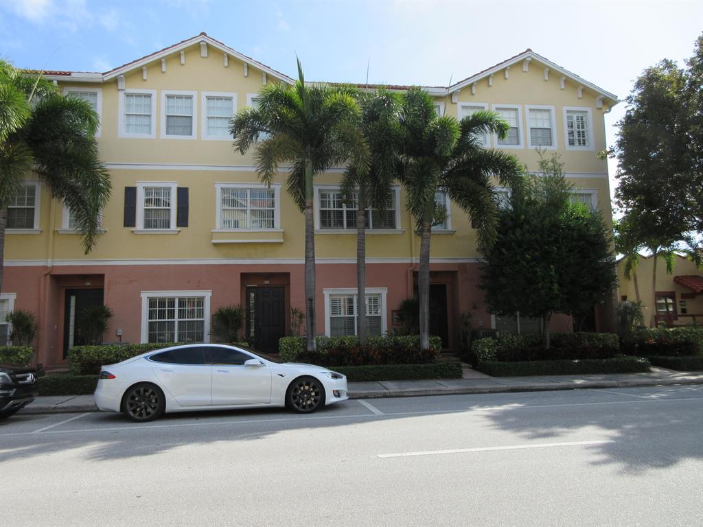 DELRAY SEBASTIAN - Residential Lease