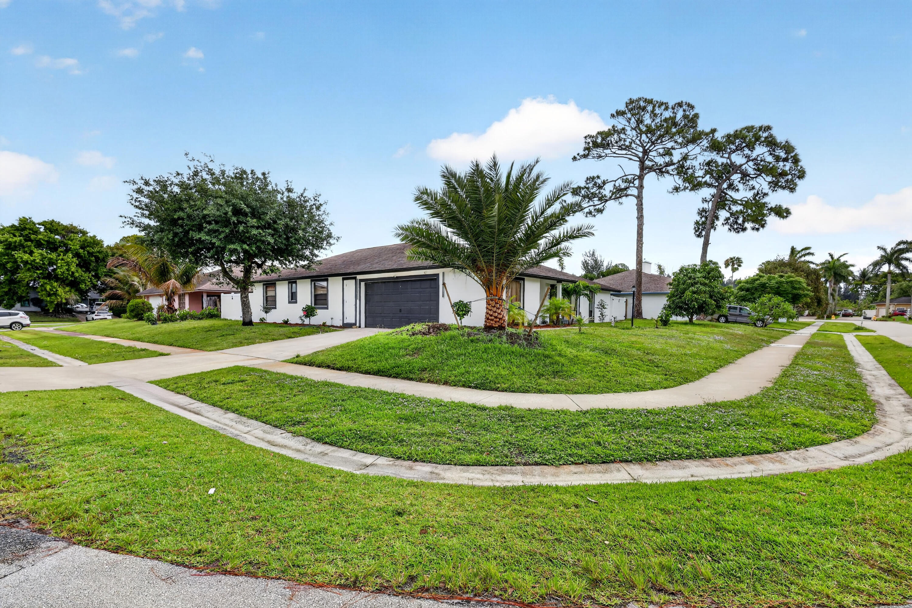 4831 Dorchester Mews