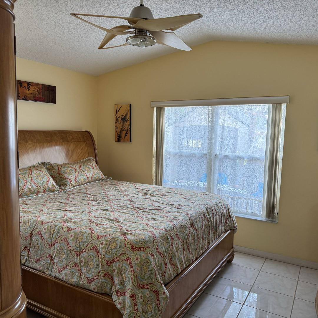 Pod 5 At Monarch Lakes 16 - Residential