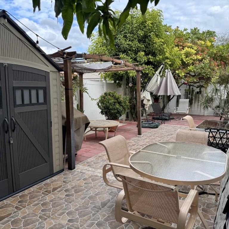 Pod 5 At Monarch Lakes 16 - Residential