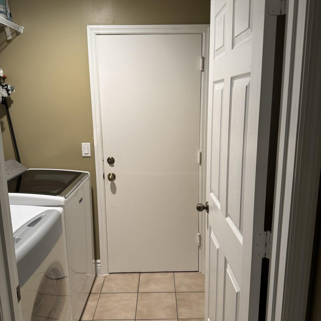 Pod 5 At Monarch Lakes 16 - Residential