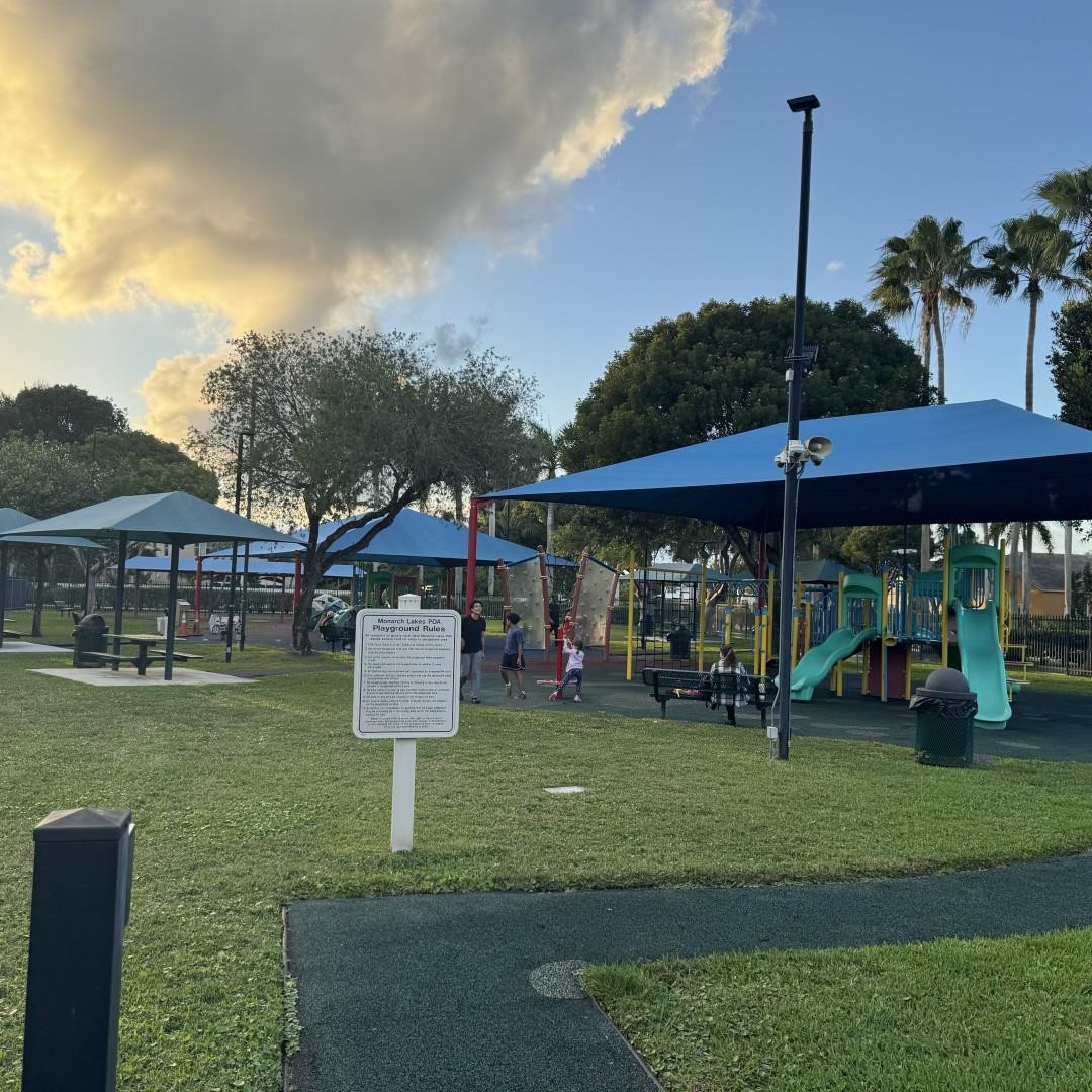 Pod 5 At Monarch Lakes 16 - Residential